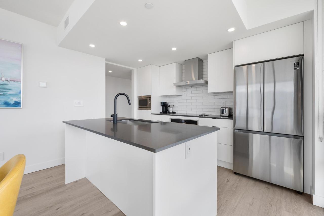 Brand New Luxury Downtown Near The Beach #13 Kelowna Eksteriør billede